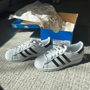 Adidas superstar